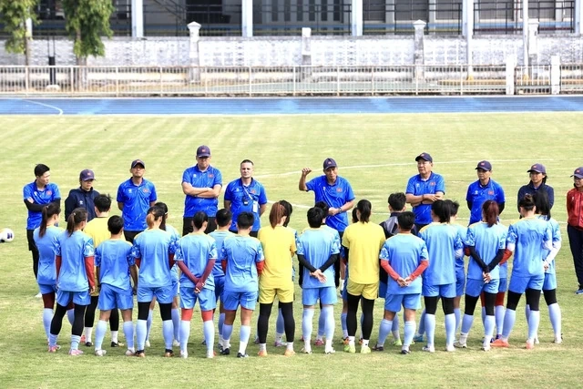 HLV Mai Đức Chung: Đội tuyển nữ Việt Nam sẽ thắng Myanmar bằng tất cả những gì có thể