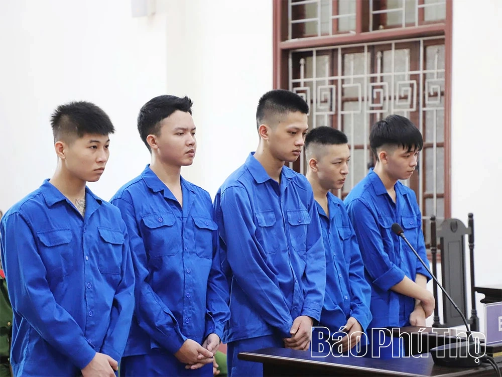 Bài 2 - Khi “lời thiêng” hóa án phạt