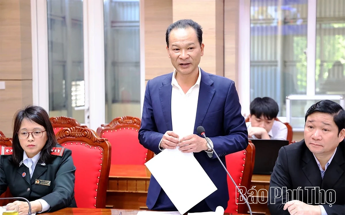 Chủ tịch UBND tỉnh Trần Duy Đông tiếp công dân định kỳ tháng 12/2025