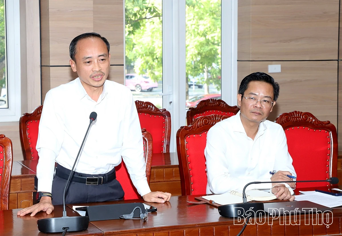 Chủ tịch UBND tỉnh Trần Duy Đông tiếp công dân định kỳ tháng 12/2025