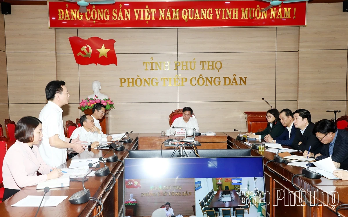 Chủ tịch UBND tỉnh Trần Duy Đông tiếp công dân định kỳ tháng 12/2025