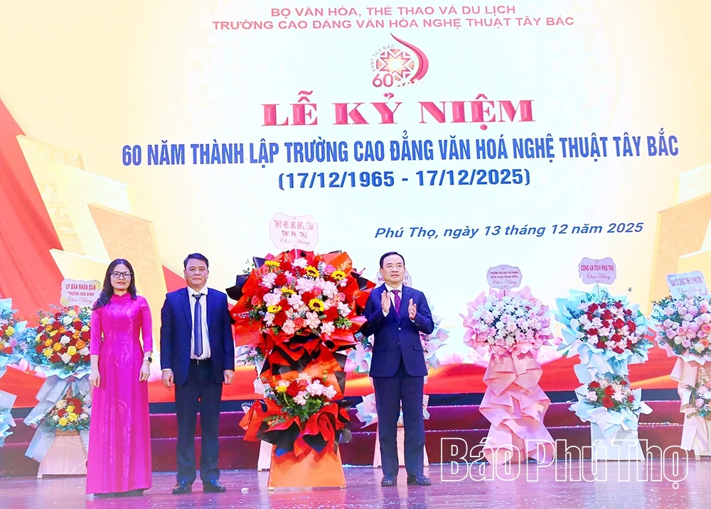 Trường Cao đẳng Văn hóa nghệ thuật Tây Bắc kỷ niệm 60 năm ngày thành lập