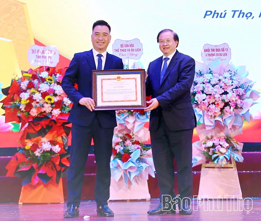 Trường Cao đẳng Văn hóa nghệ thuật Tây Bắc kỷ niệm 60 năm ngày thành lập