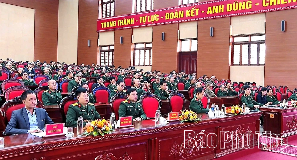 Gặp mặt cán bộ cao cấp Quân đội nghỉ hưu, nghỉ công tác trên địa bàn tỉnh năm 2025