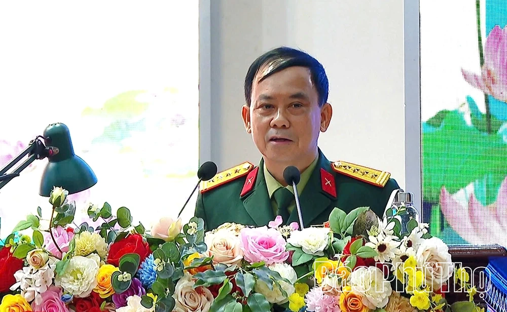 Gặp mặt cán bộ cao cấp Quân đội nghỉ hưu, nghỉ công tác trên địa bàn tỉnh năm 2025