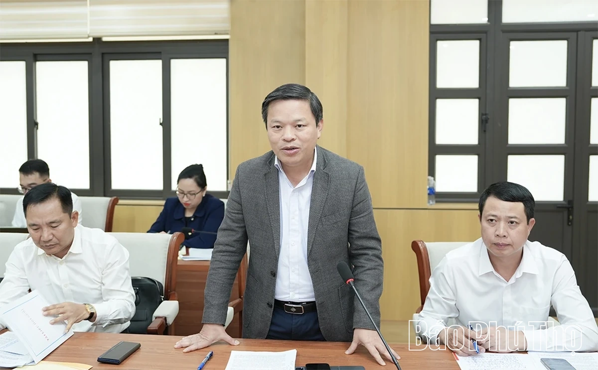 Đồng chí Nguyễn Mạnh Sơn - Phó Bí thư Tỉnh ủy thăm và làm việc với Đảng bộ xã Vạn Xuân