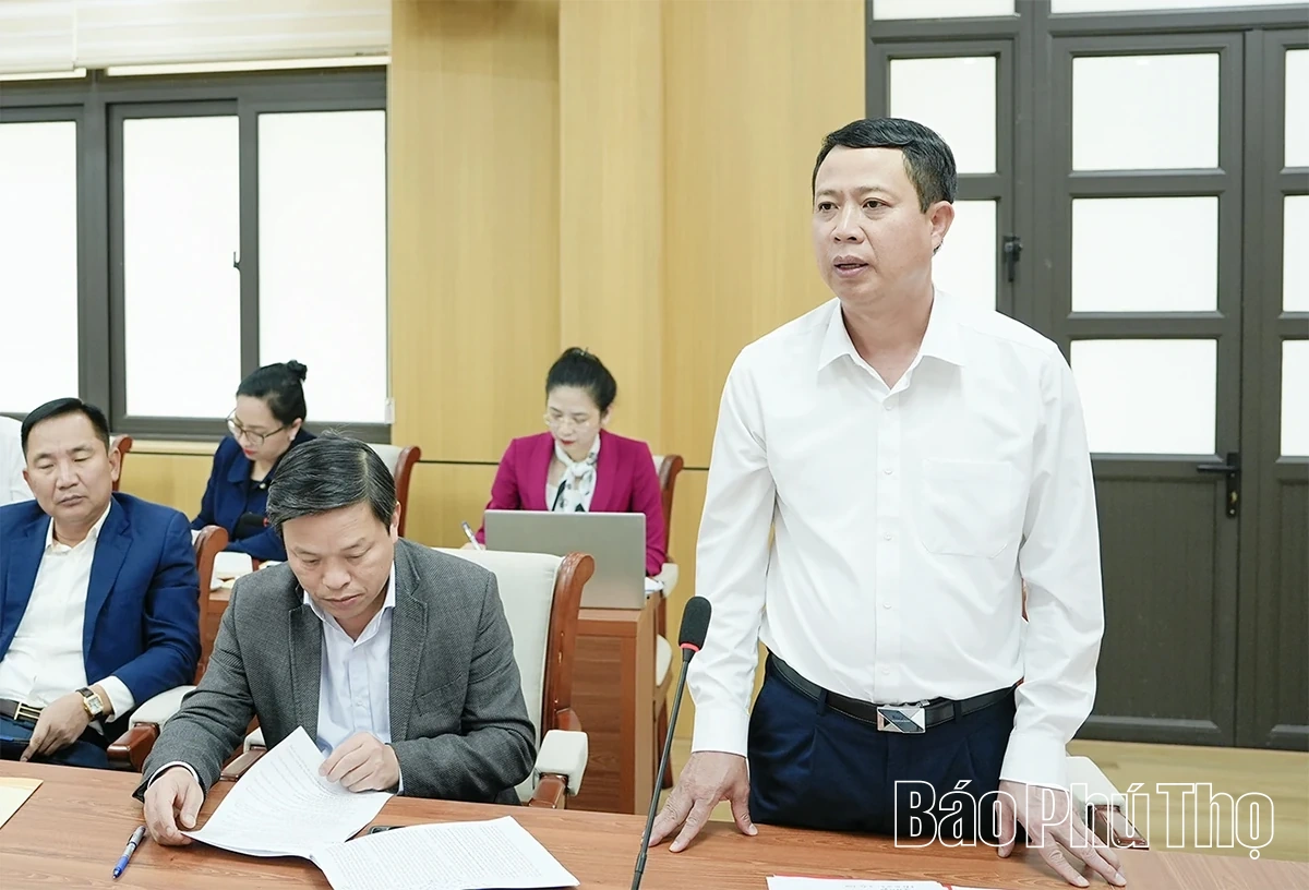 Đồng chí Nguyễn Mạnh Sơn - Phó Bí thư Tỉnh ủy thăm và làm việc với Đảng bộ xã Vạn Xuân