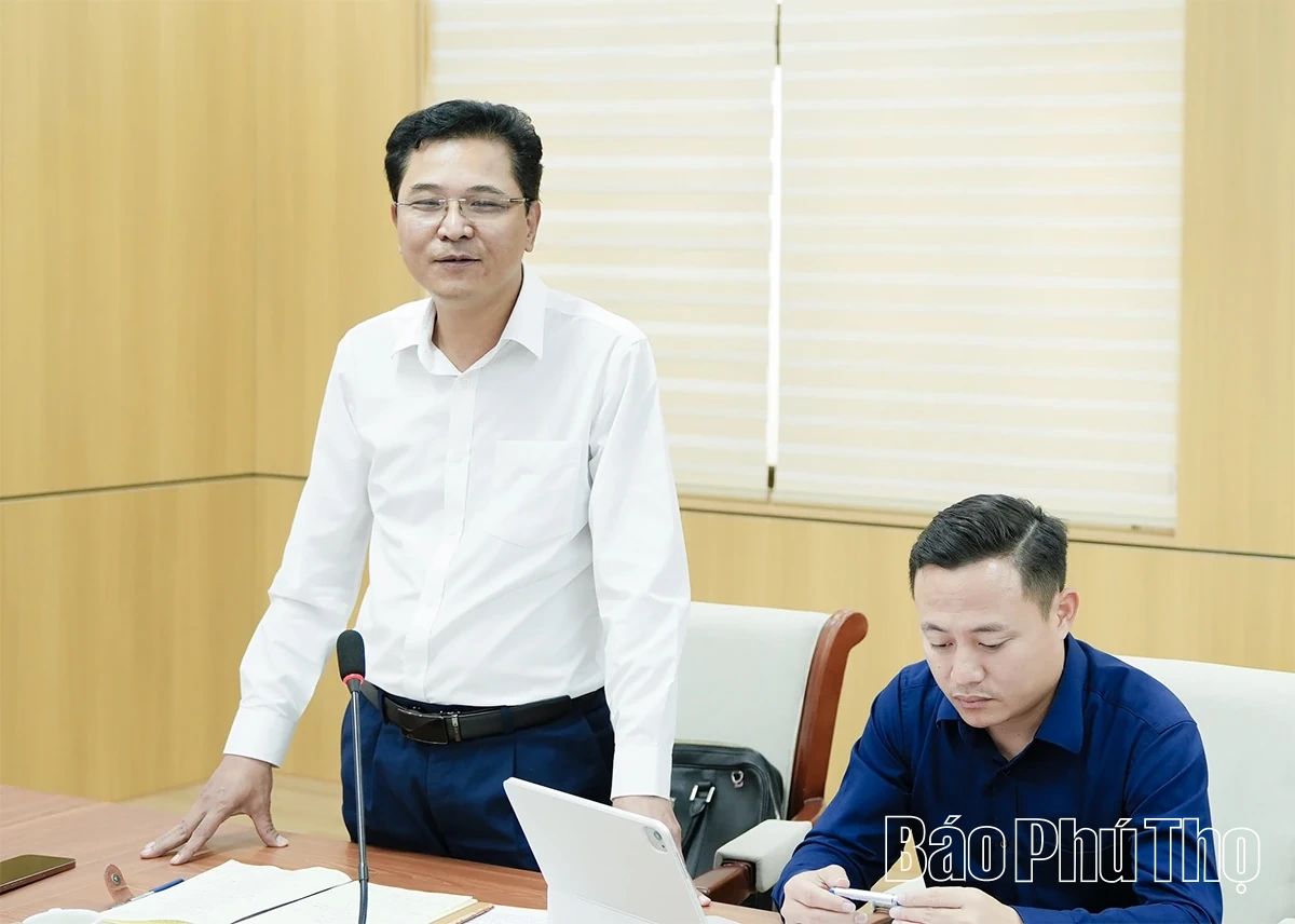 Đồng chí Nguyễn Mạnh Sơn - Phó Bí thư Tỉnh ủy thăm và làm việc với Đảng bộ xã Vạn Xuân