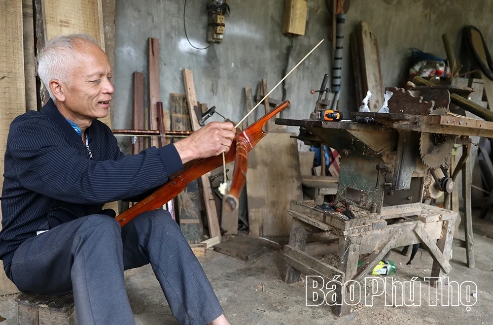 Chiếc nỏ mùa xuân của bản Mường