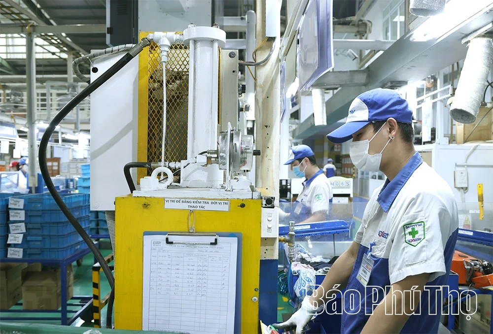 Động lực mới từ “bộ tứ trụ cột”