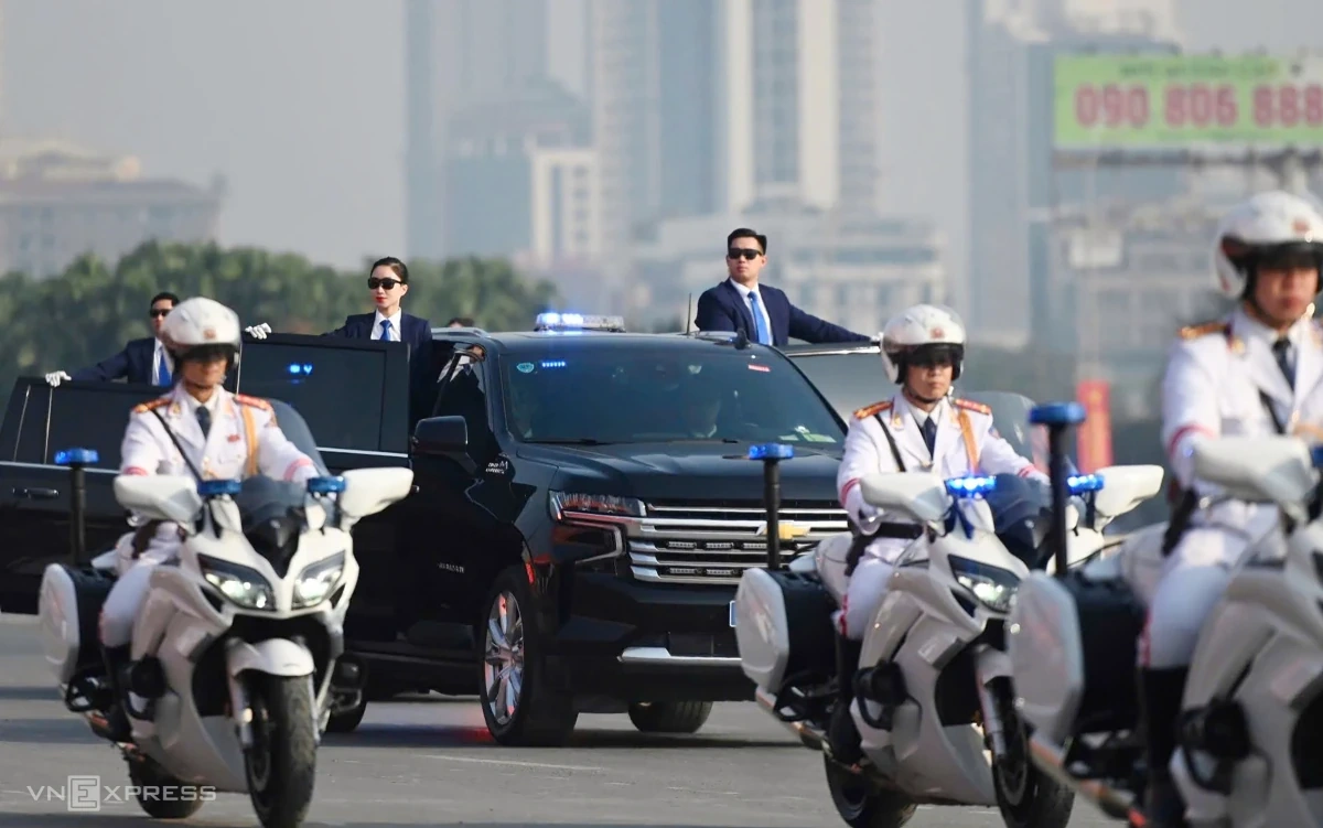 1.000 công an phô diễn sức mạnh trong lễ xuất quân bảo vệ Đại hội Đảng