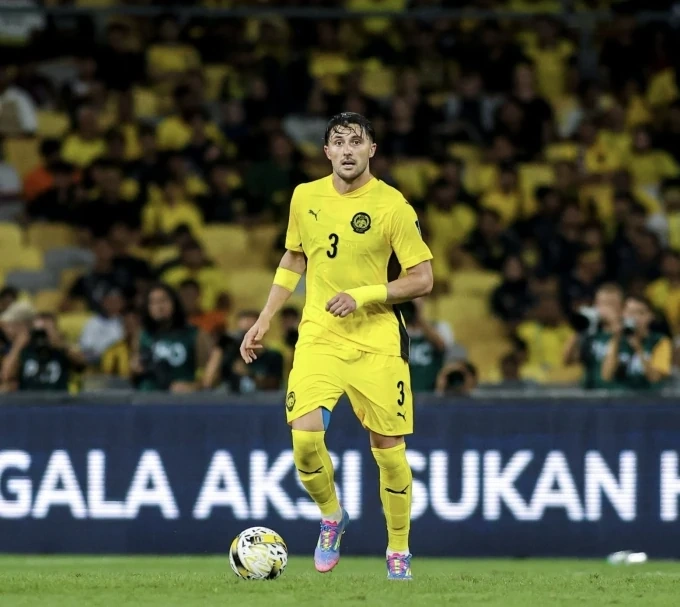 Tuyển thủ Malaysia mừng rỡ khi được tạm đình chỉ án phạt của FIFA