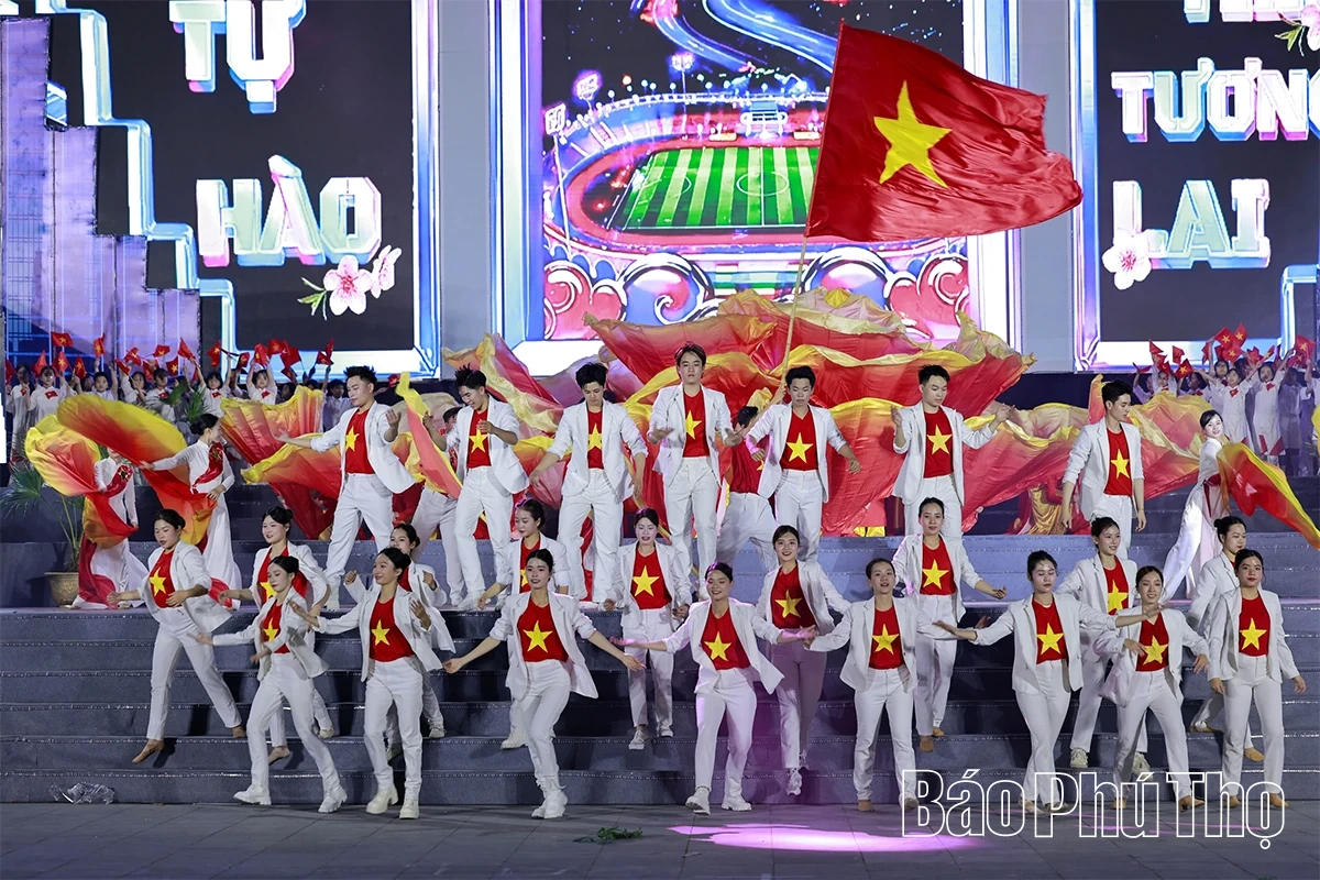 Tổng duyệt Chương trình nghệ thuật chào mừng thành công Đại hội XIV của Đảng, mừng Đảng, mừng Xuân