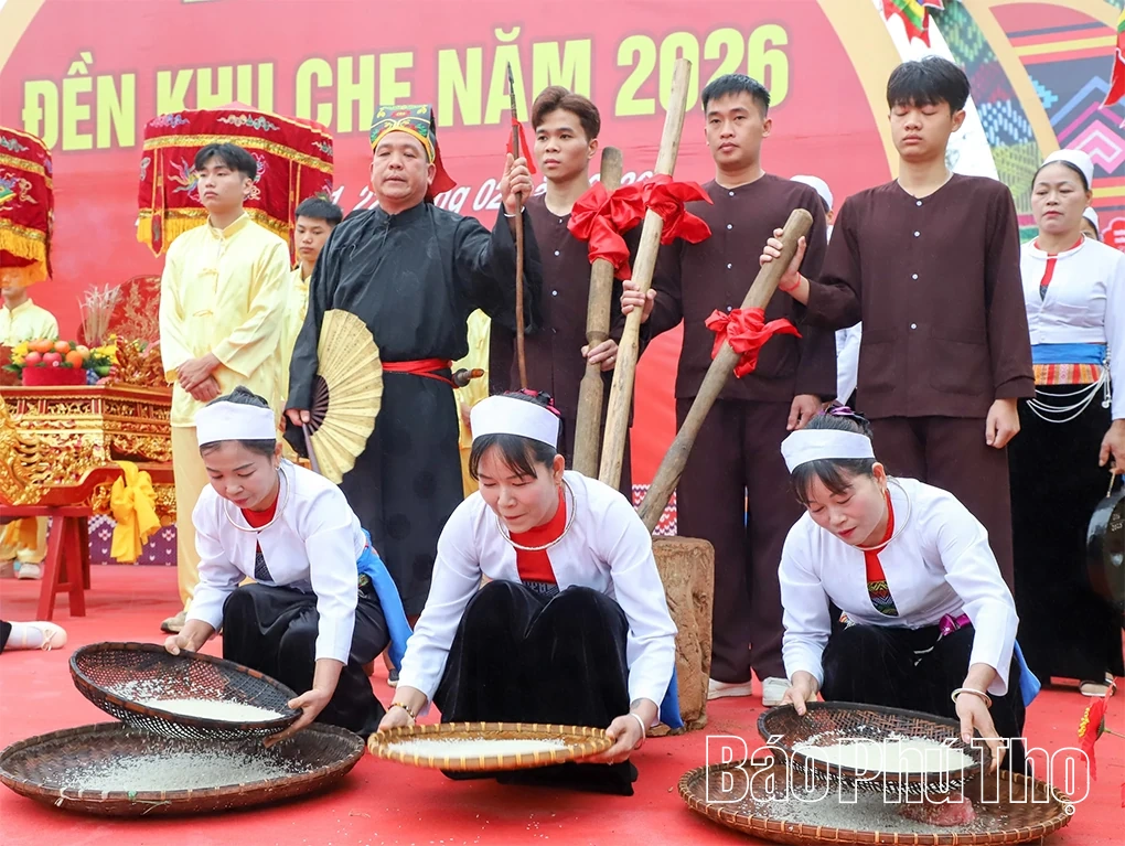 Xã Tân Lạc tổ chức lễ hội đền Khụ Chẹ và đón nhận Di sản văn hóa phi vật thể quốc gia