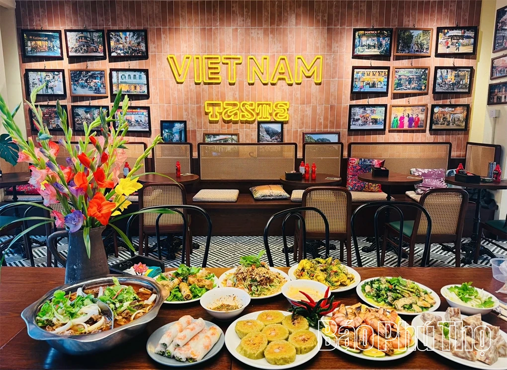 Ấm áp Tết phương xa