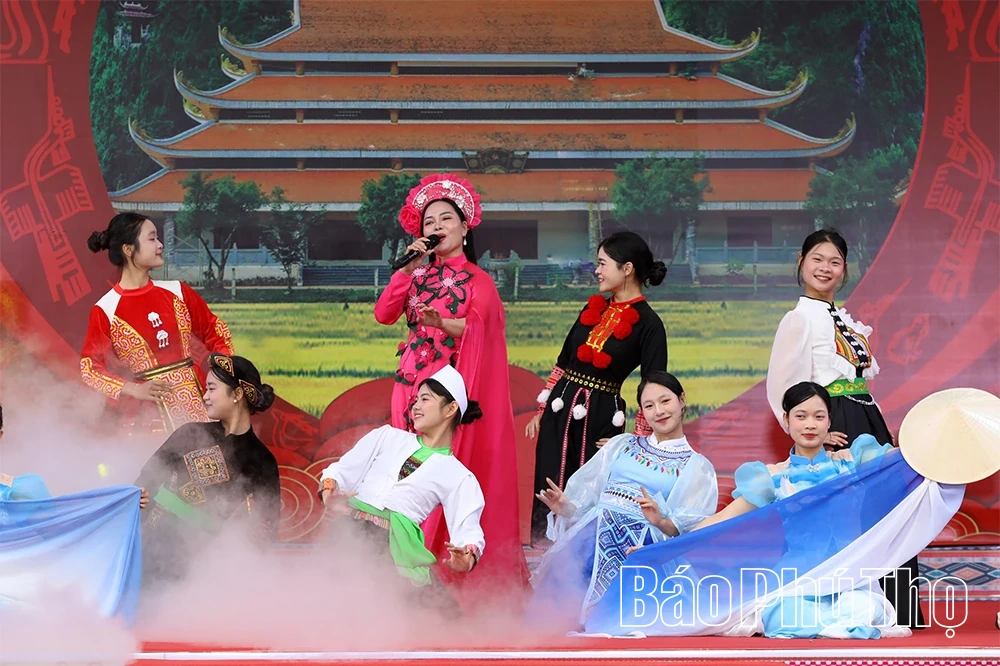 Độc đáo lễ hội Chùa Tiên