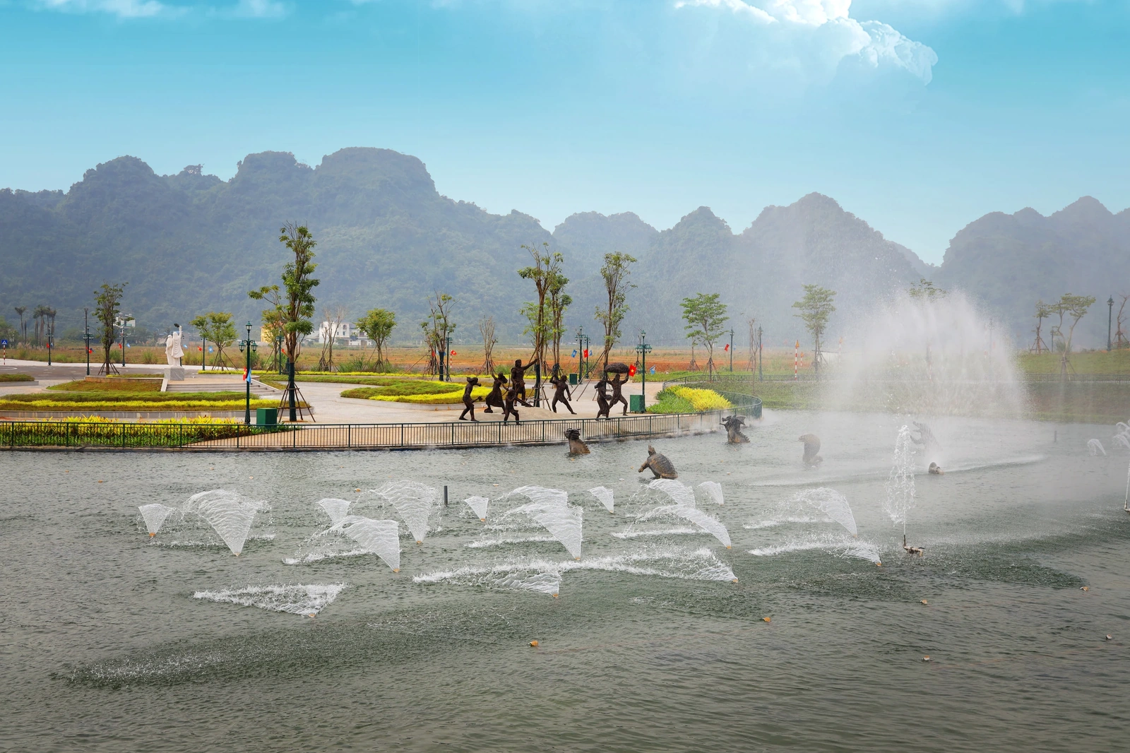 Hành trình kết nối di sản và tâm linh