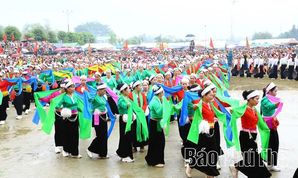 Vibrant Opening of the 2026 Muong Dong Festival