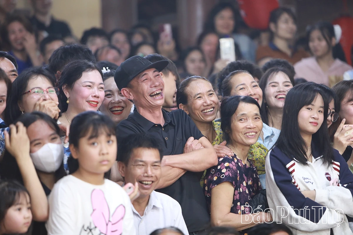 Nét văn hóa đặc sắc lễ hội Trò Trám