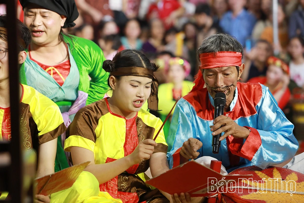 Nét văn hóa đặc sắc lễ hội Trò Trám