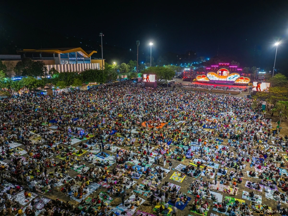 10 lễ hội không thể bỏ qua từ Bắc vào Nam dịp tháng Giêng