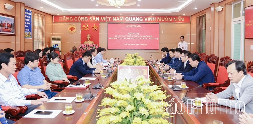 Ký kết quy chế, kế hoạch phối hợp trong công tác bồi dưỡng lý luận chính trị