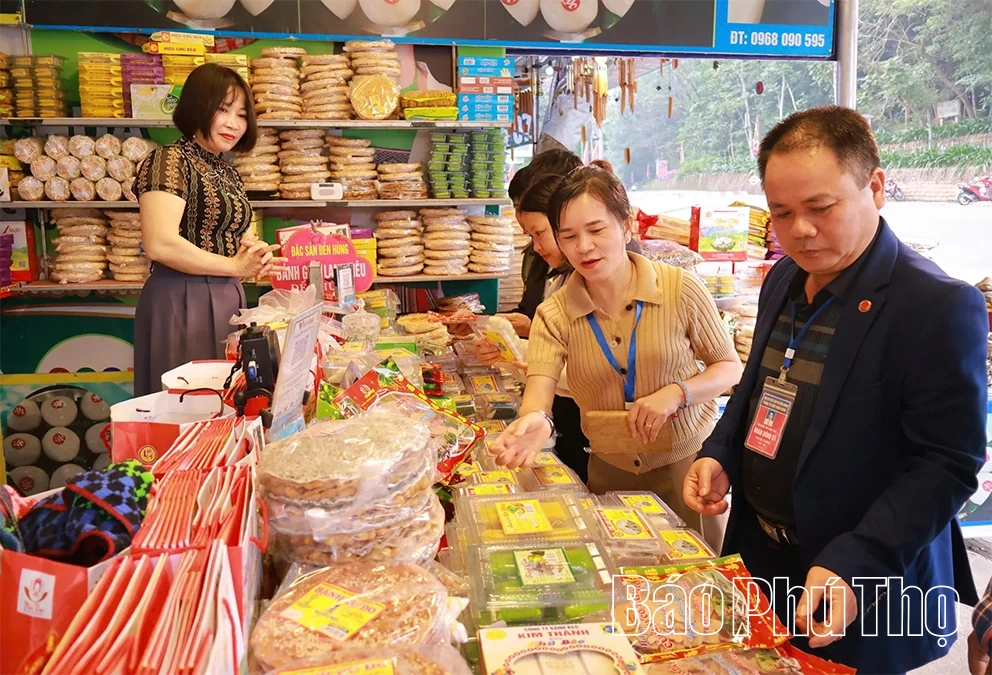 Siết chặt quản lý các dịch vụ tại Khu di tích lịch sử Đền Hùng