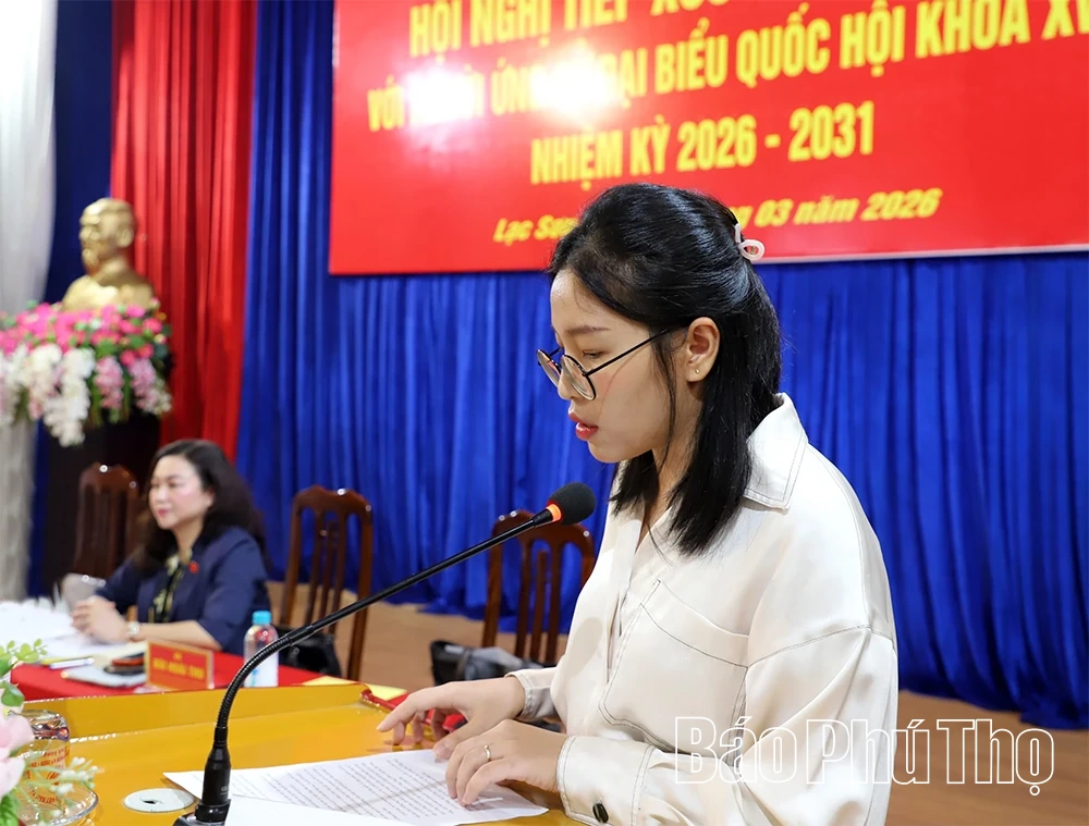 Các ứng cử viên đại biểu Quốc hội tiếp xúc cử tri, vận động tranh cử tại 8 xã khu vực Lạc Sơn