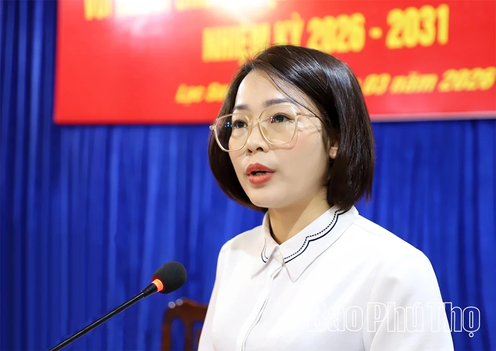 Các ứng cử viên đại biểu Quốc hội tiếp xúc cử tri, vận động tranh cử tại 8 xã khu vực Lạc Sơn