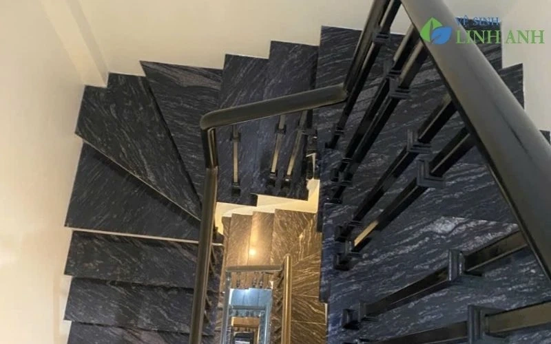 Linh Anh Clean: Phá bỏ định kiến “Của rẻ là của ôi” trong ngành vệ sinh công nghiệp tại Hà Nội