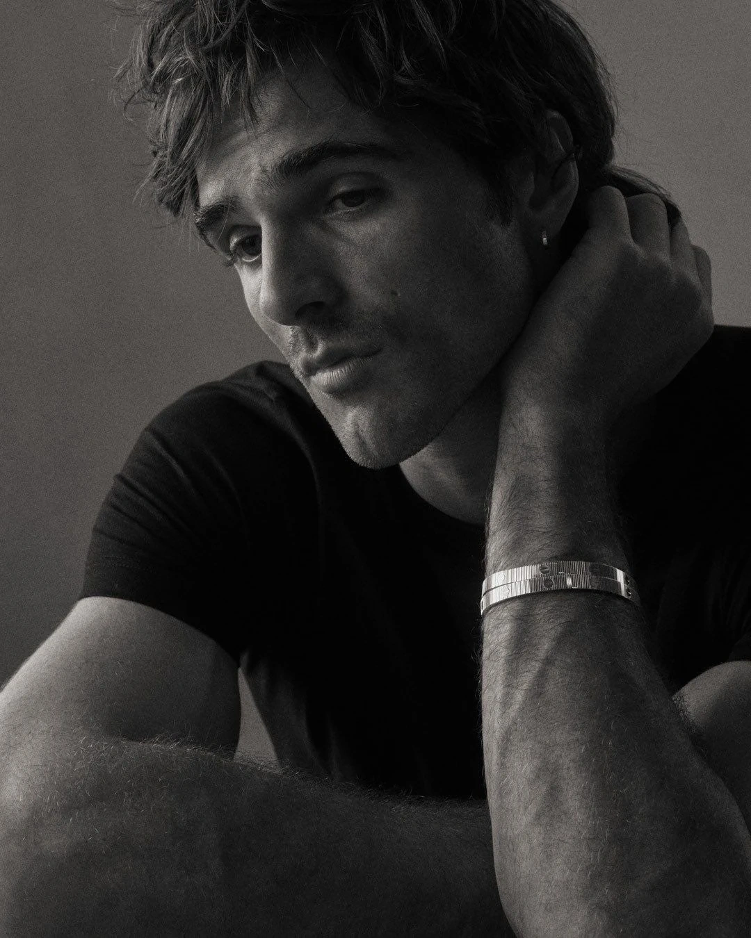 Jacob Elordi trong Đồi gió hú: Hiện tượng không chỉ đến từ ngoại hình