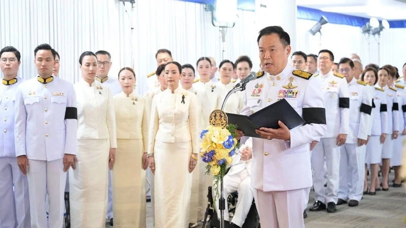 Nhà vua Thái Lan phê chuẩn ông Anutin Charnvirakul làm Thủ tướng