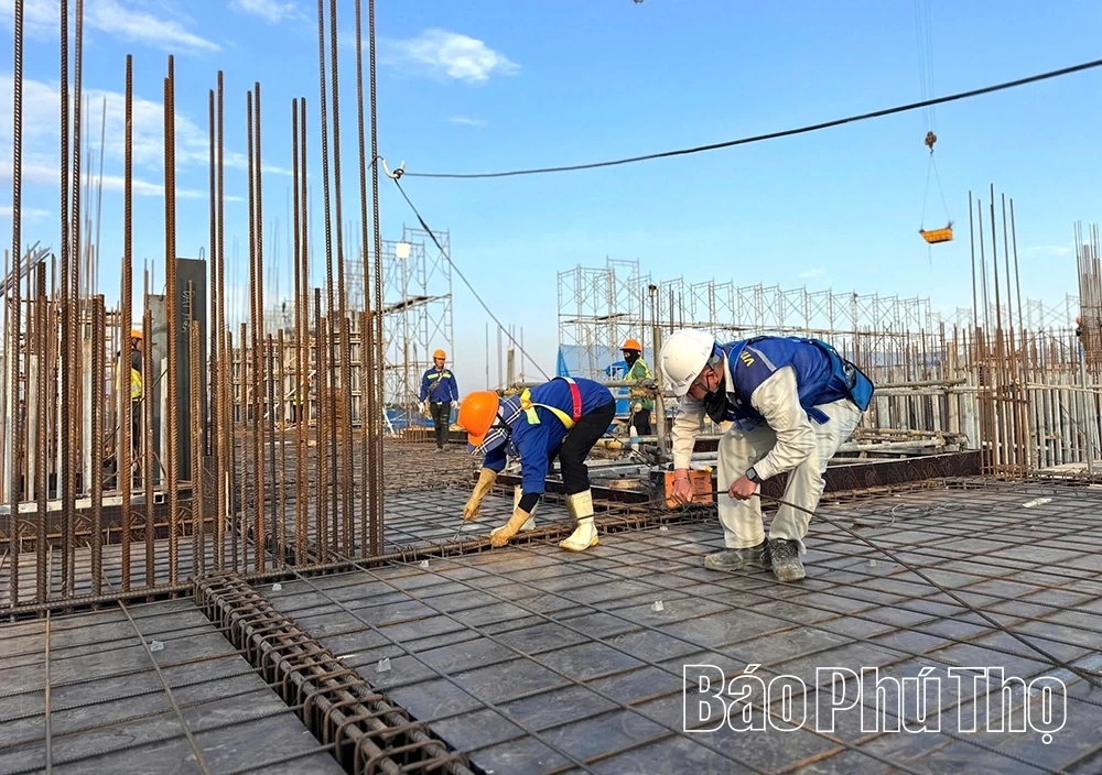 Giá vật liệu “phi mã” gây áp lực cho các công trình