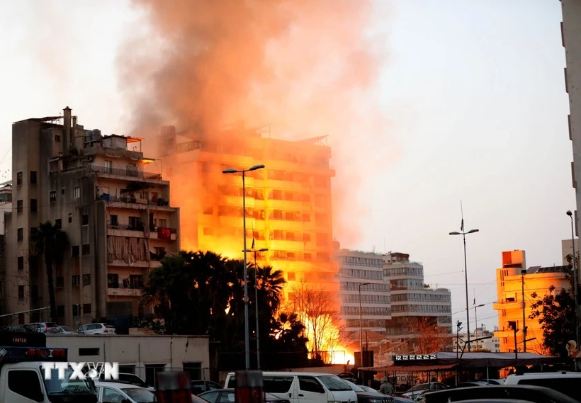 Israel mở rộng chiến dịch tại Liban, Iraq gia hạn đóng cửa không phận