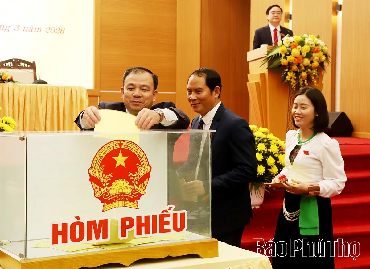 Kỳ họp thứ nhất HĐND tỉnh khóa XX: Kiện toàn các chức danh của HĐND tỉnh và UBND tỉnh