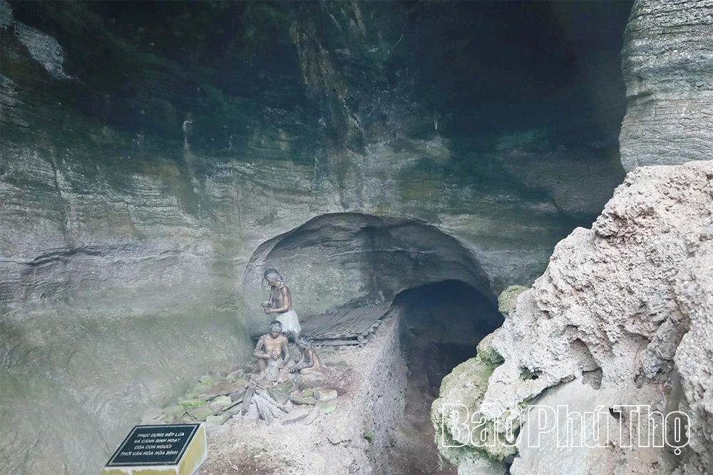 Đánh thức giá trị Di tích quốc gia đặc biệt Hang Xóm Trại