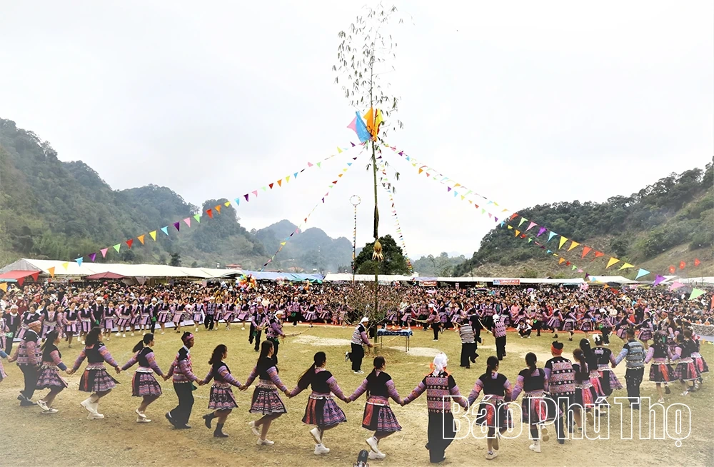 Kỳ 2: Con người Đất Tổ - hội tụ và lan toả các giá trị truyền thống