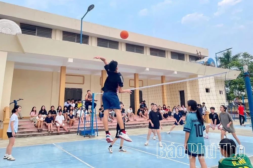 Trang bị kỹ năng sống cho học sinh nội trú