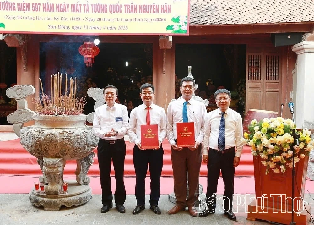 Incense Offering to Commemorate Left Chancellor Tran Nguyen Han and Inauguration of Dong Ho Temple