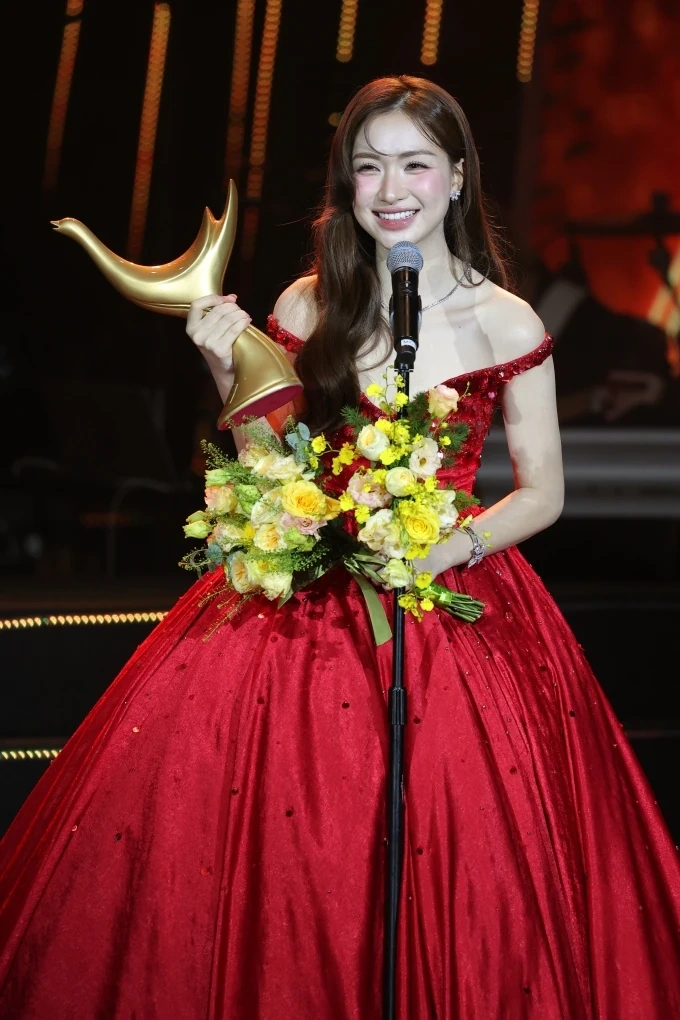 Hòa Minzy, Soobin là Ca sĩ của năm