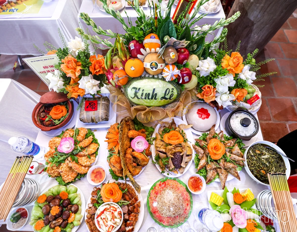Mâm cỗ tri ân - Nét đẹp bền vững trong tín ngưỡng thờ cúng Hùng Vương