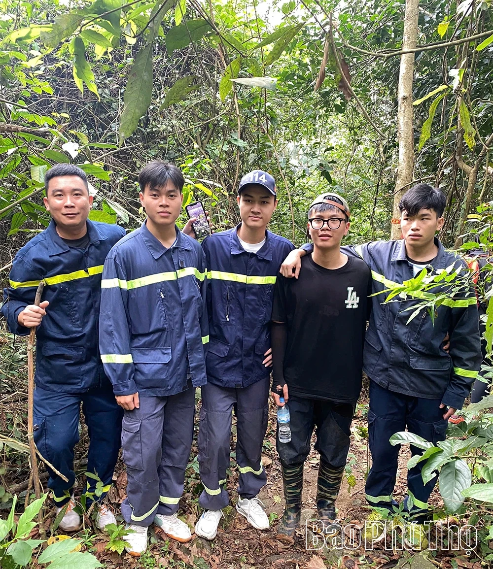 Tìm thấy nam sinh bị mất liên lạc khi leo núi Tam Đảo