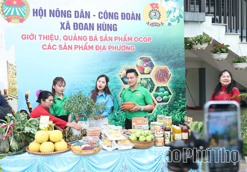 Bài 3: Tiên phong trong chuyển đổi số và đổi mới sáng tạo