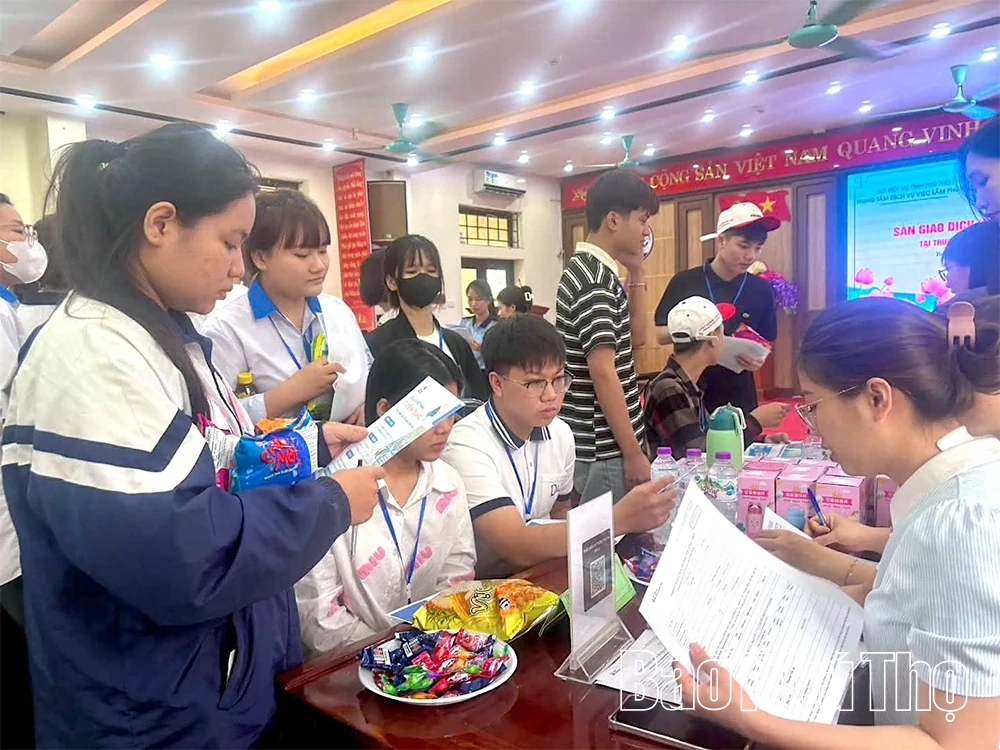 “Cầu nối” doanh nghiệp với người lao động