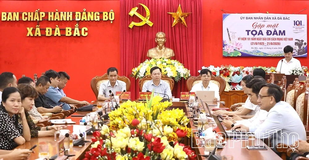 Báo chí đồng hành cùng xã Đà Bắc trên hành trình bứt phá mới