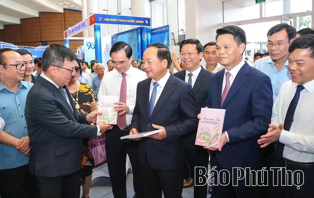 Hội Nhà báo tỉnh Phú Thọ tham dự Hội Báo toàn quốc 2026