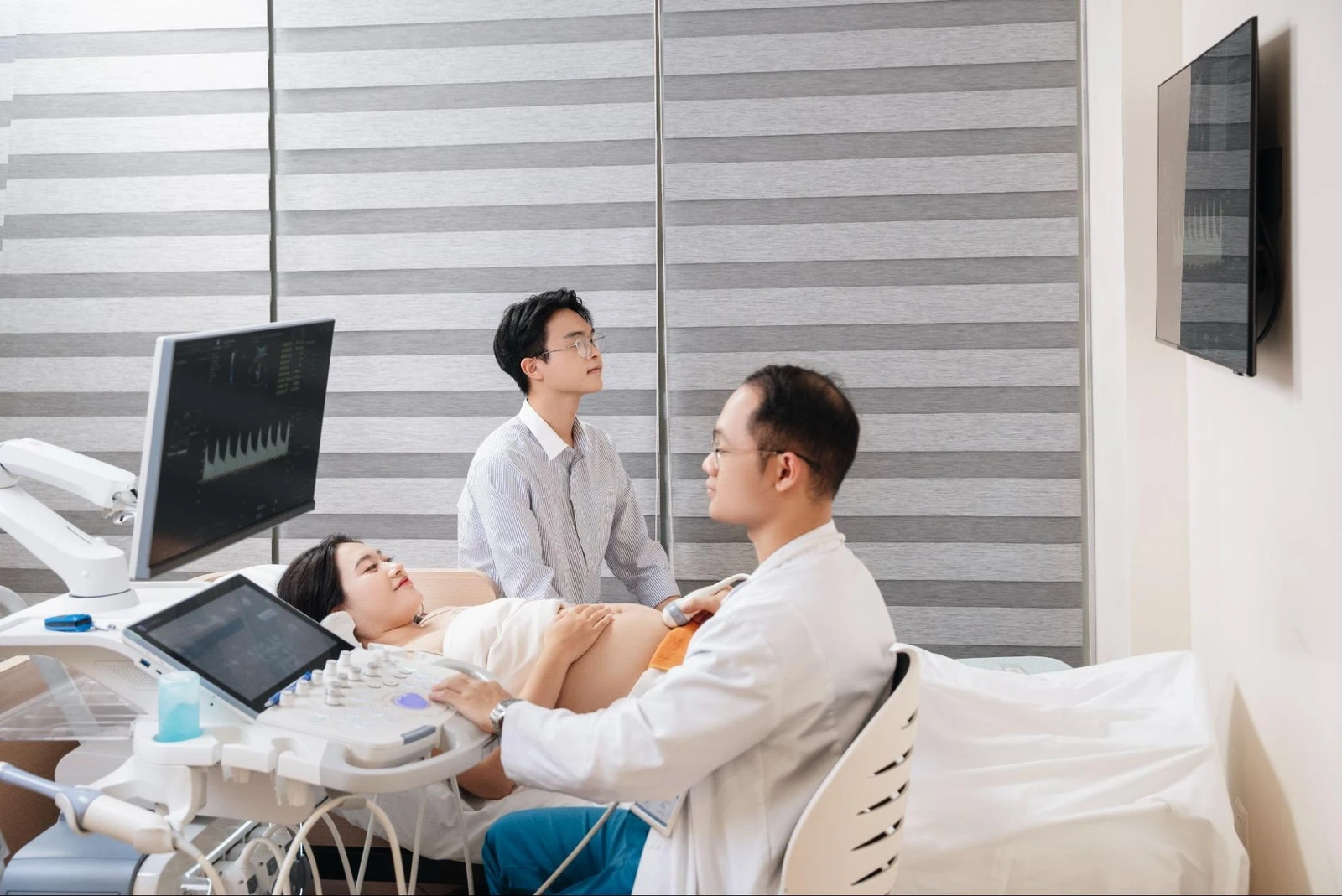 Bác sĩ cảnh báo: Bỏ lỡ các mốc khám thai quan trọng có thể khiến thai kỳ đối mặt nhiều rủi ro