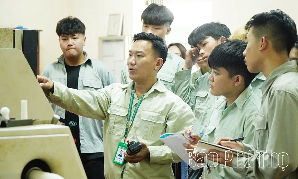 Giữ lửa truyền thống - khát vọng vươn xa