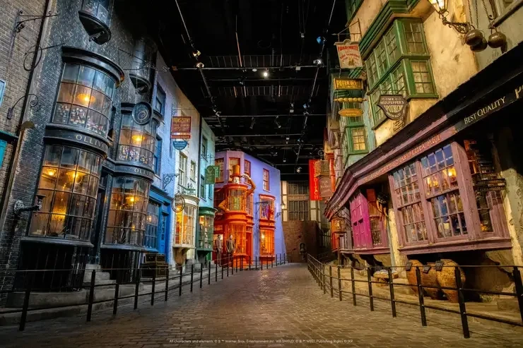 Đi đâu nếu con bạn là fan của Disney và phù thủy Hogwarts?