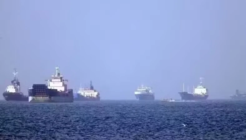 Căng thẳng leo thang tại Eo biển Hormuz